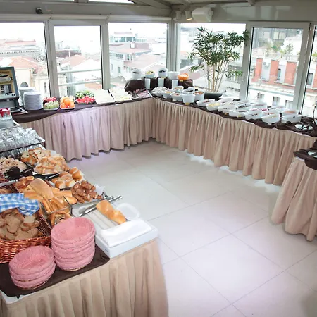 Hotel Troya 3*