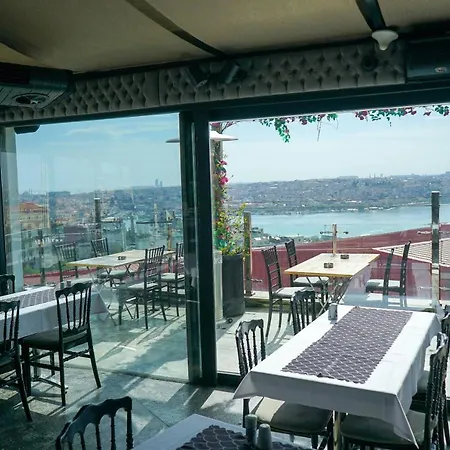 Troya Hotel Taksim 3*