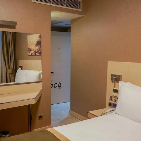 Troya Hotel Istanboel